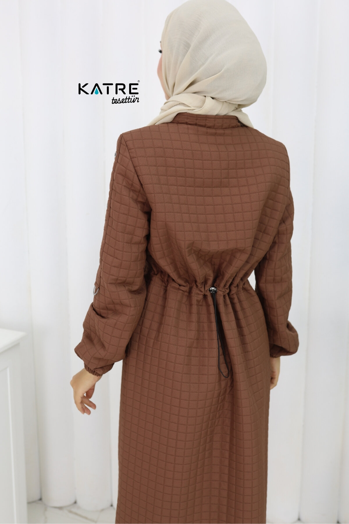 2526 Kapitone - 13